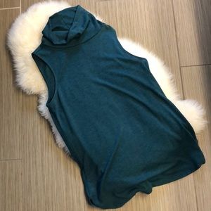 Sleeveless top from Loft